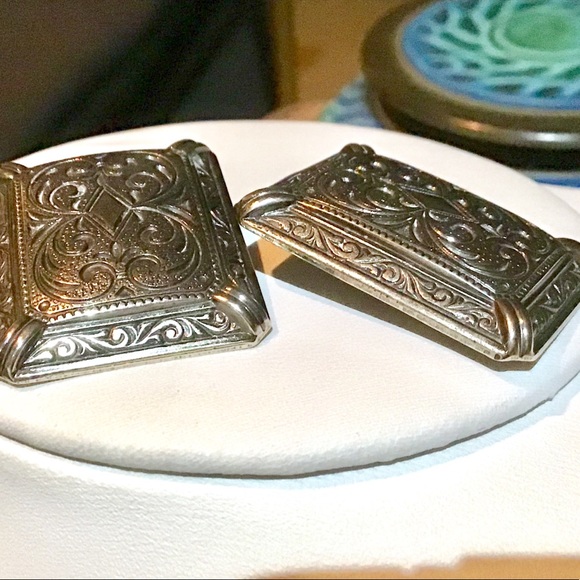 🔥6 Items for $20! VINTAGE Silver Earrings - Picture 3 of 8